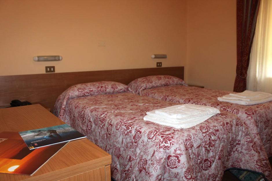 Hotel Adriana Abbadia San Salvator Eksteriør billede